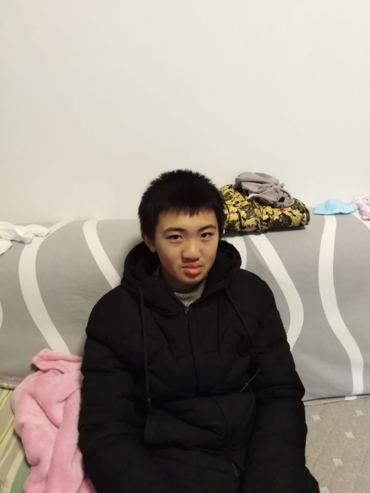 何金勇照片