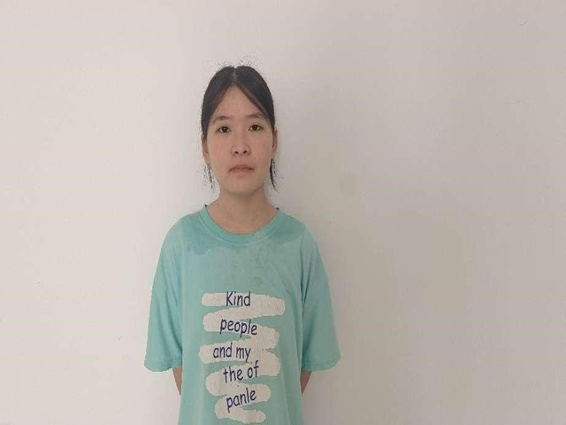 李凤半身照 李凤半身照