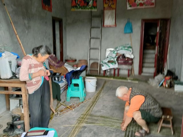胡其霖家客厅