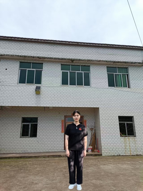 学生单人照 学生单人照